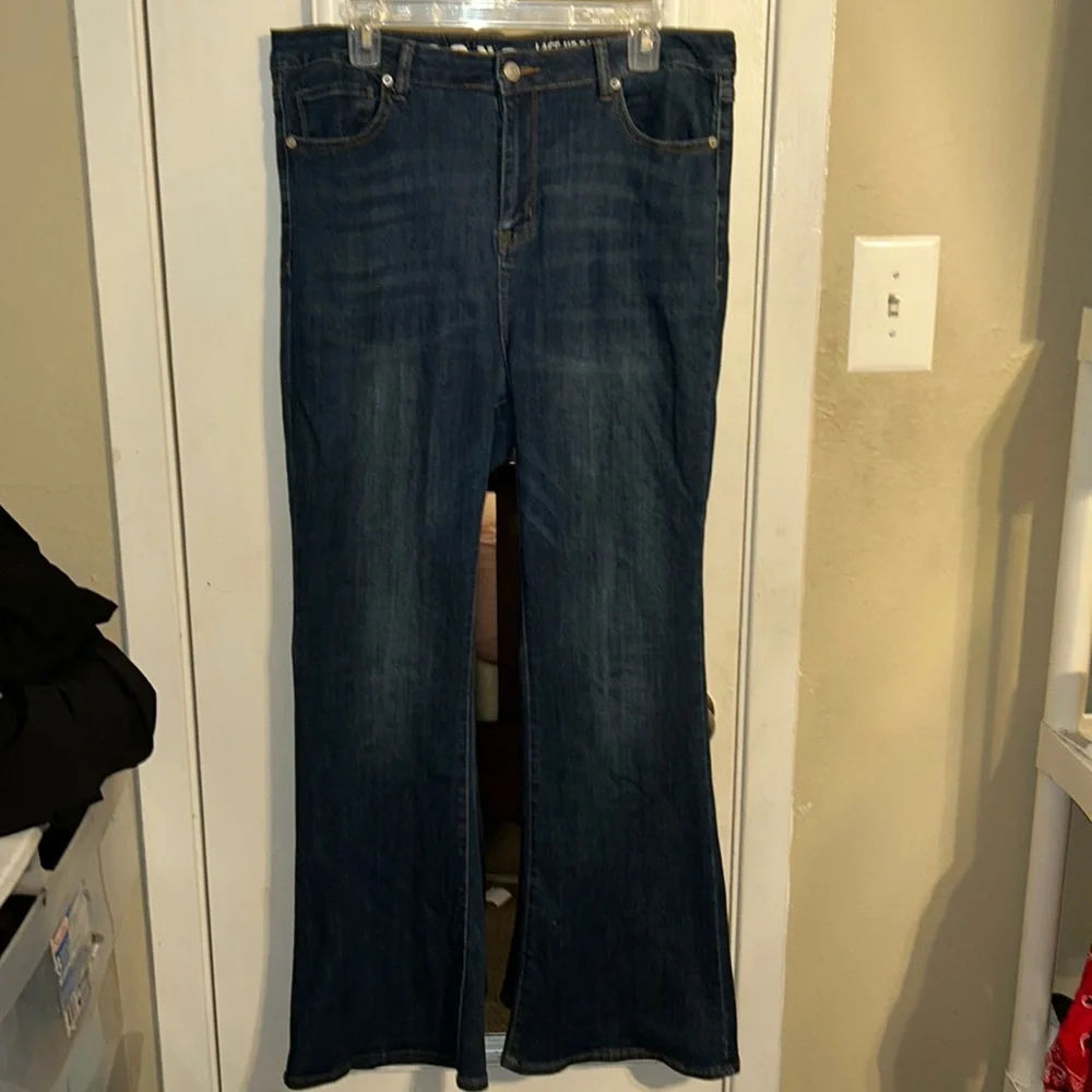 Flare leg Jeans - Picture 1 of 4